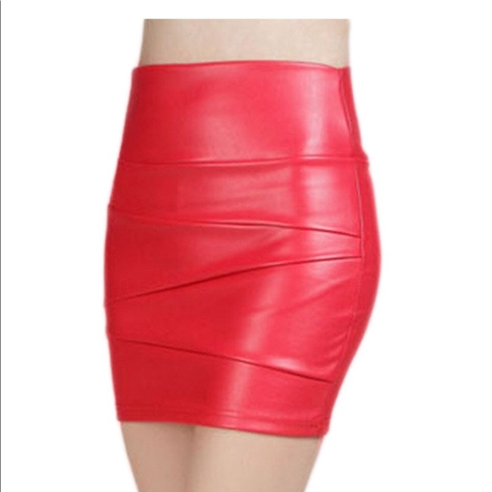 Vegan Leather Mini Skirt❤️